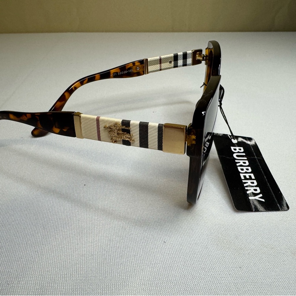 Burberry Brown Tortoise Sunglasses - Picture 11 of 12